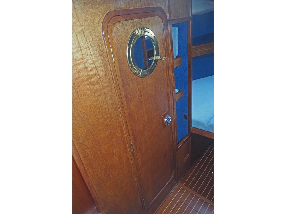 Cabin en avant, H&eacute;bergements